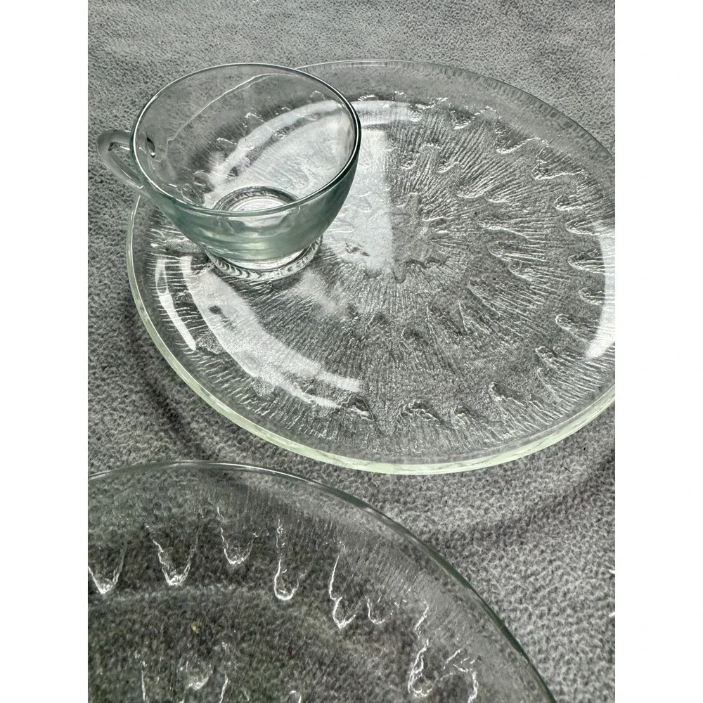 Vintage Sunburst Snack Set Sparkling Crystal Glass 4 Plates 4‎ Cups Original Box
